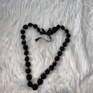 Black necklace with bow